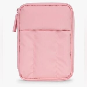 NWT Calpak Luka Zipped Passport Wallet